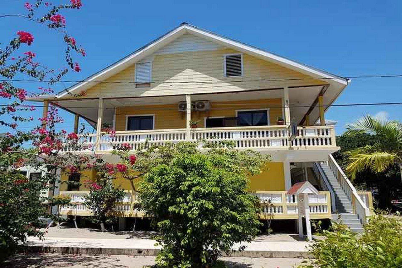 小夜曲酒店 Placencia 外观 照片