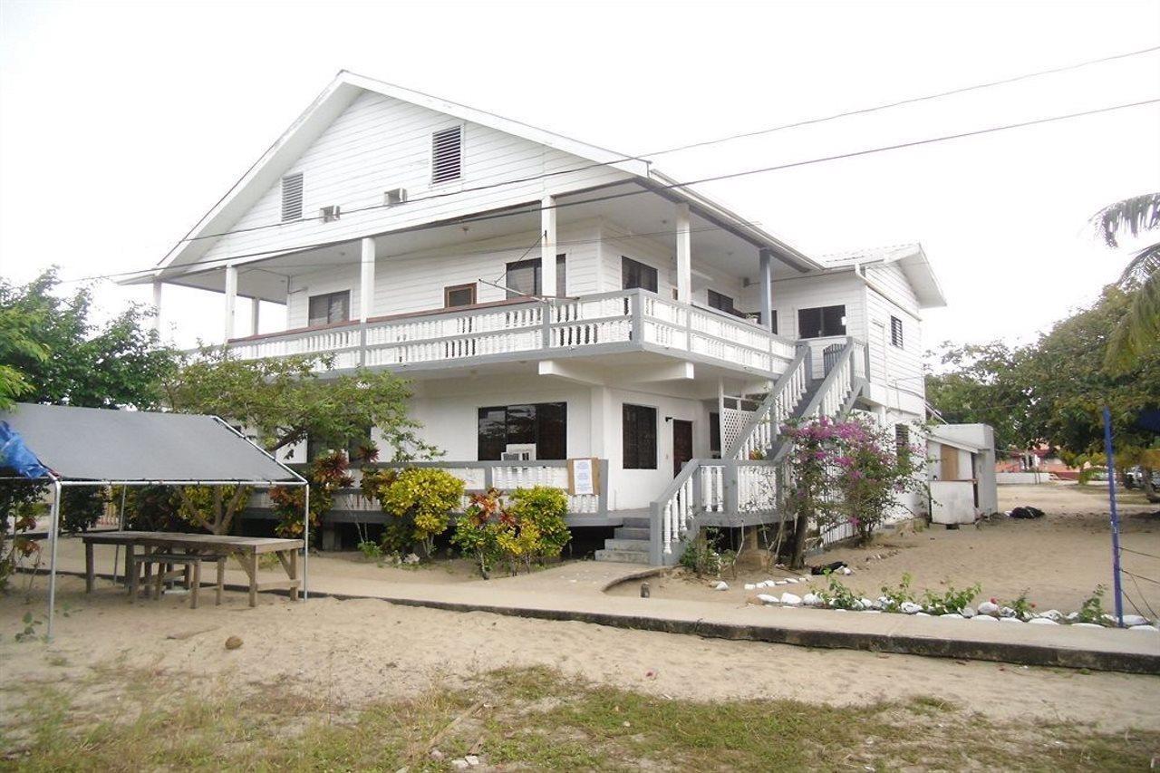 小夜曲酒店 Placencia 外观 照片