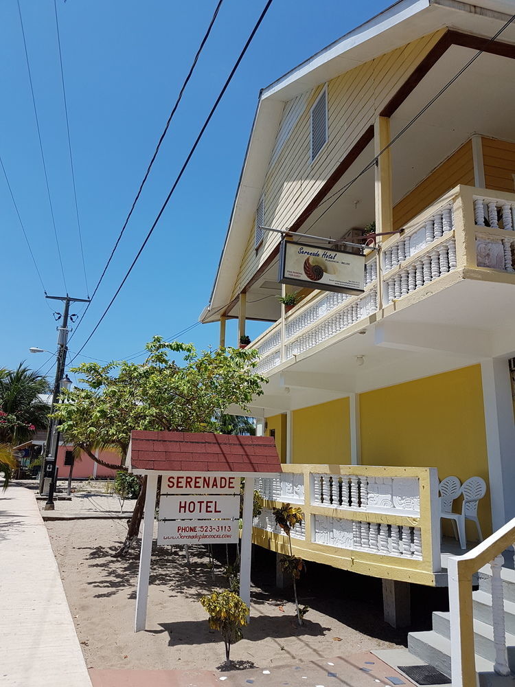 小夜曲酒店 Placencia 外观 照片